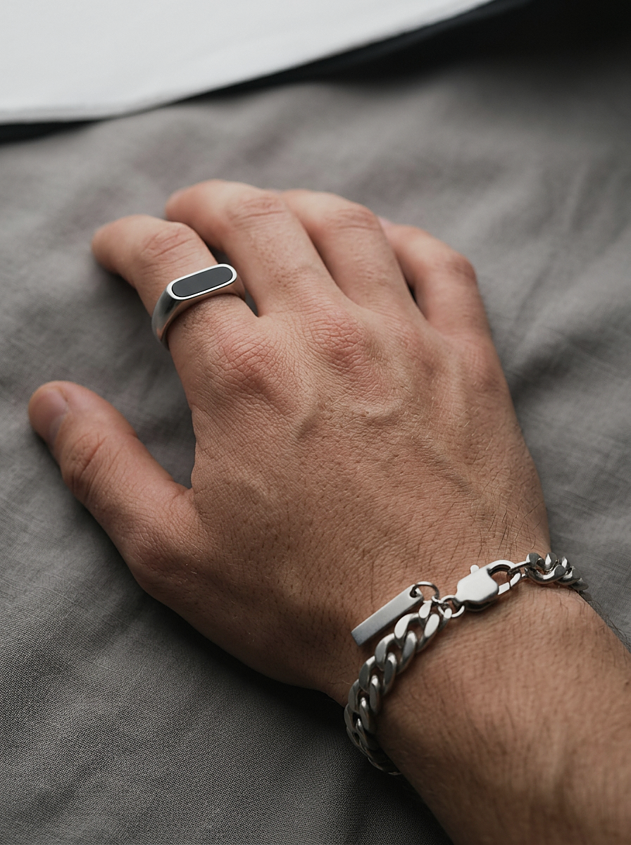 Onyx Signet Ring Bar worn
