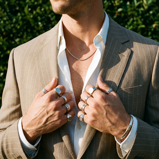 887Seven jewellery on model