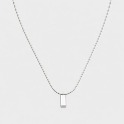 Block Necklace on the 887Seven grey plate