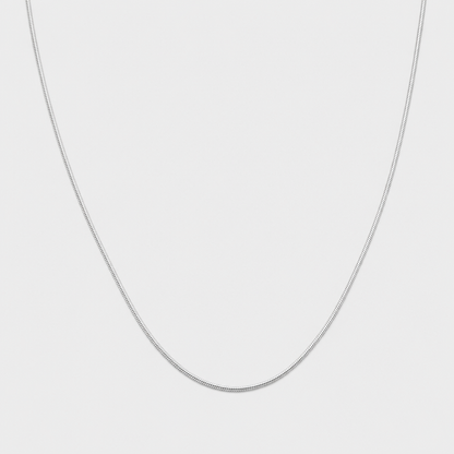 Classic Necklace on the 887Seven grey plate