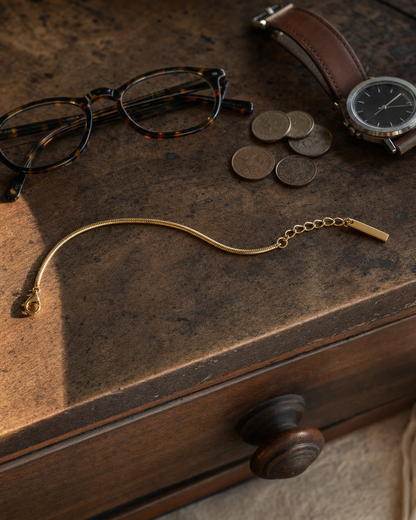 887Seven Classic Bracelet Gold, 18K gold with a steel core, worn