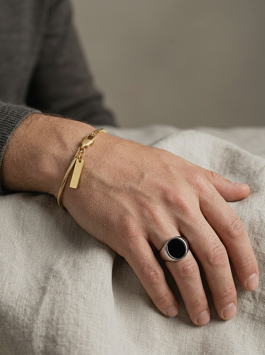 Classic Chain Bracelet Gold worn