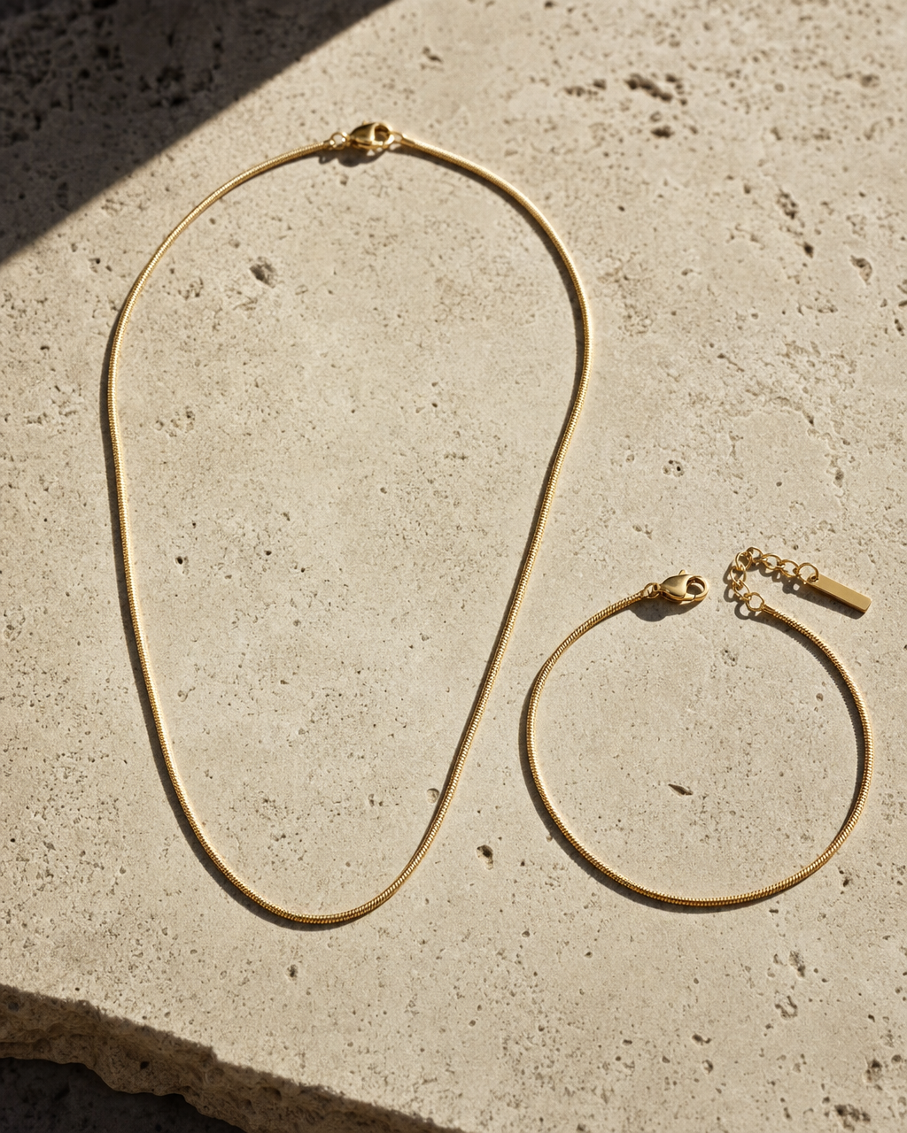 Classic Necklace 18K gold finish, pair bracelet