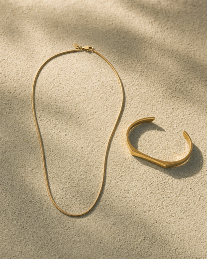 Classic Necklace 18K gold finish, pair cuff