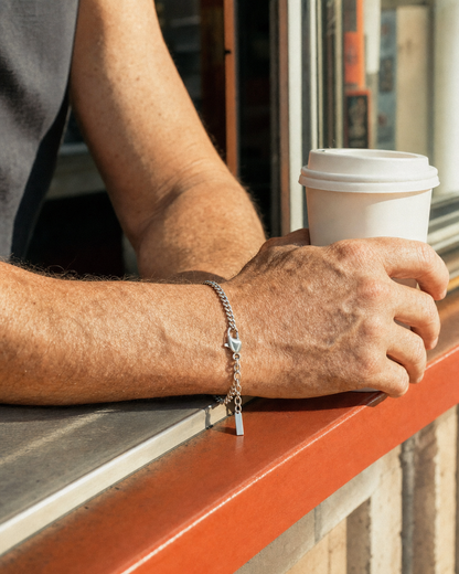 Cuban Bracelet, servo