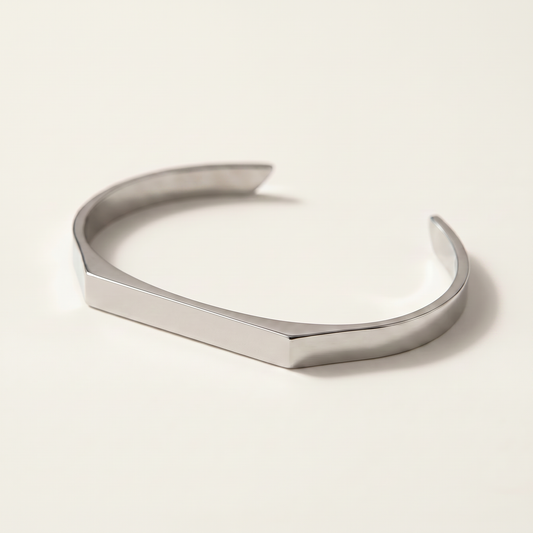 Close-up of the engravable bar on the cuff