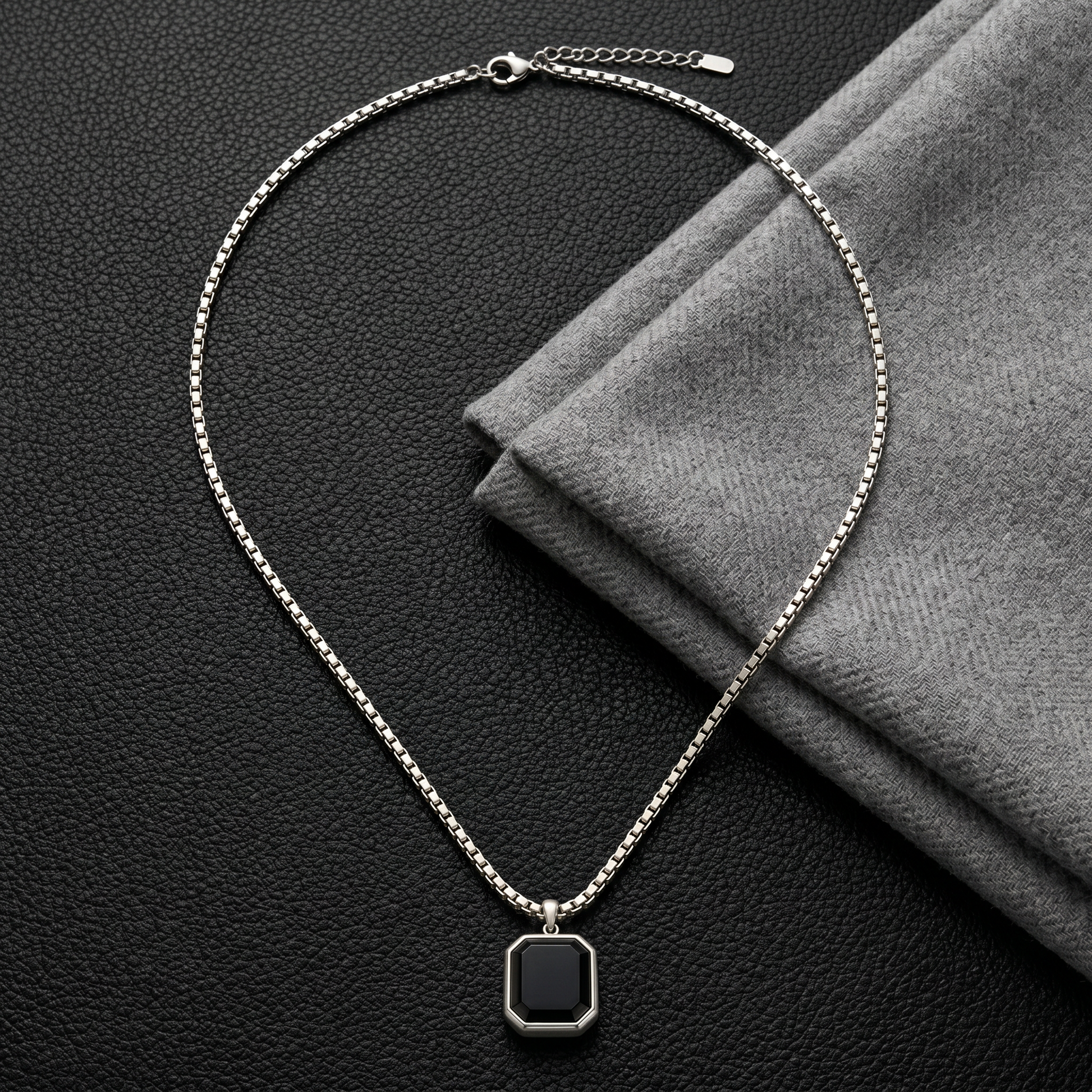 onyx pendant necklace