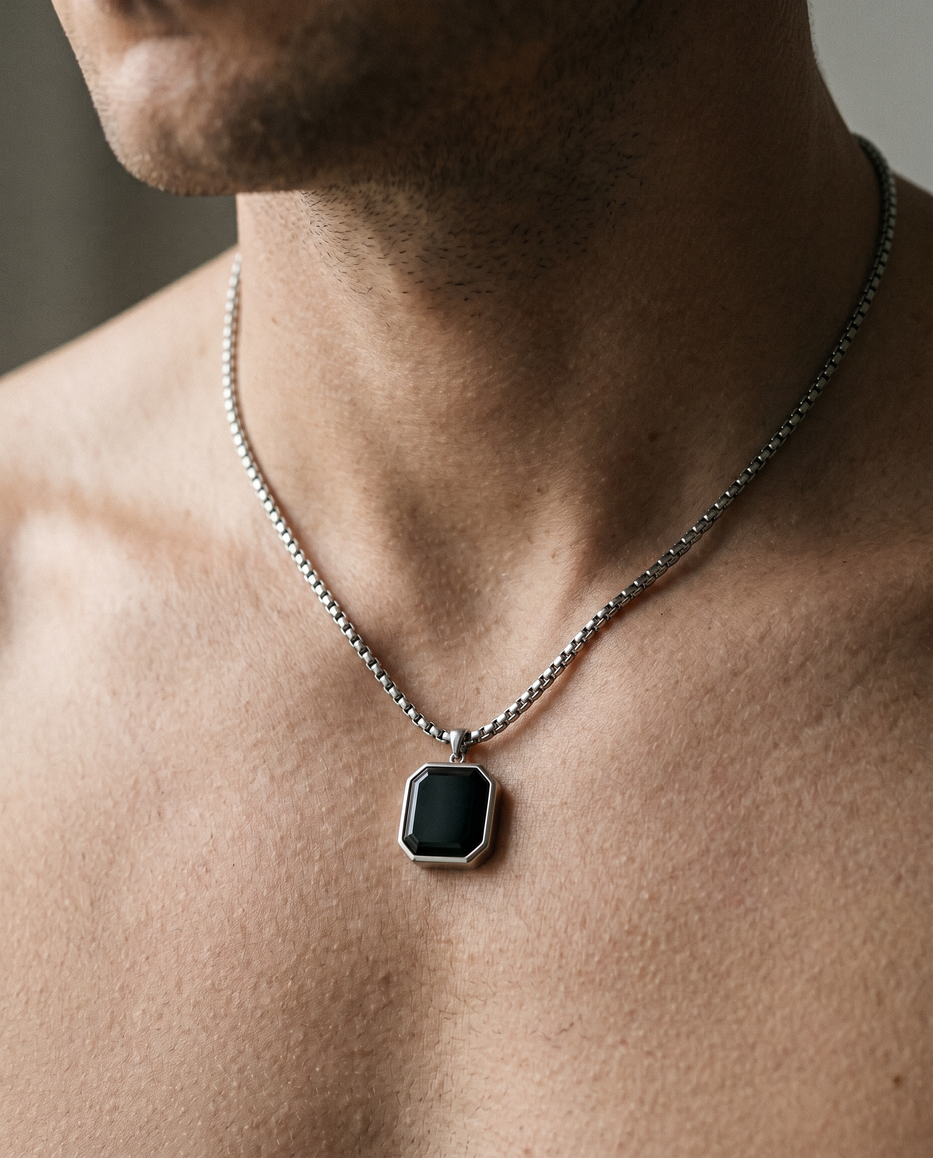 onyx pendant necklace