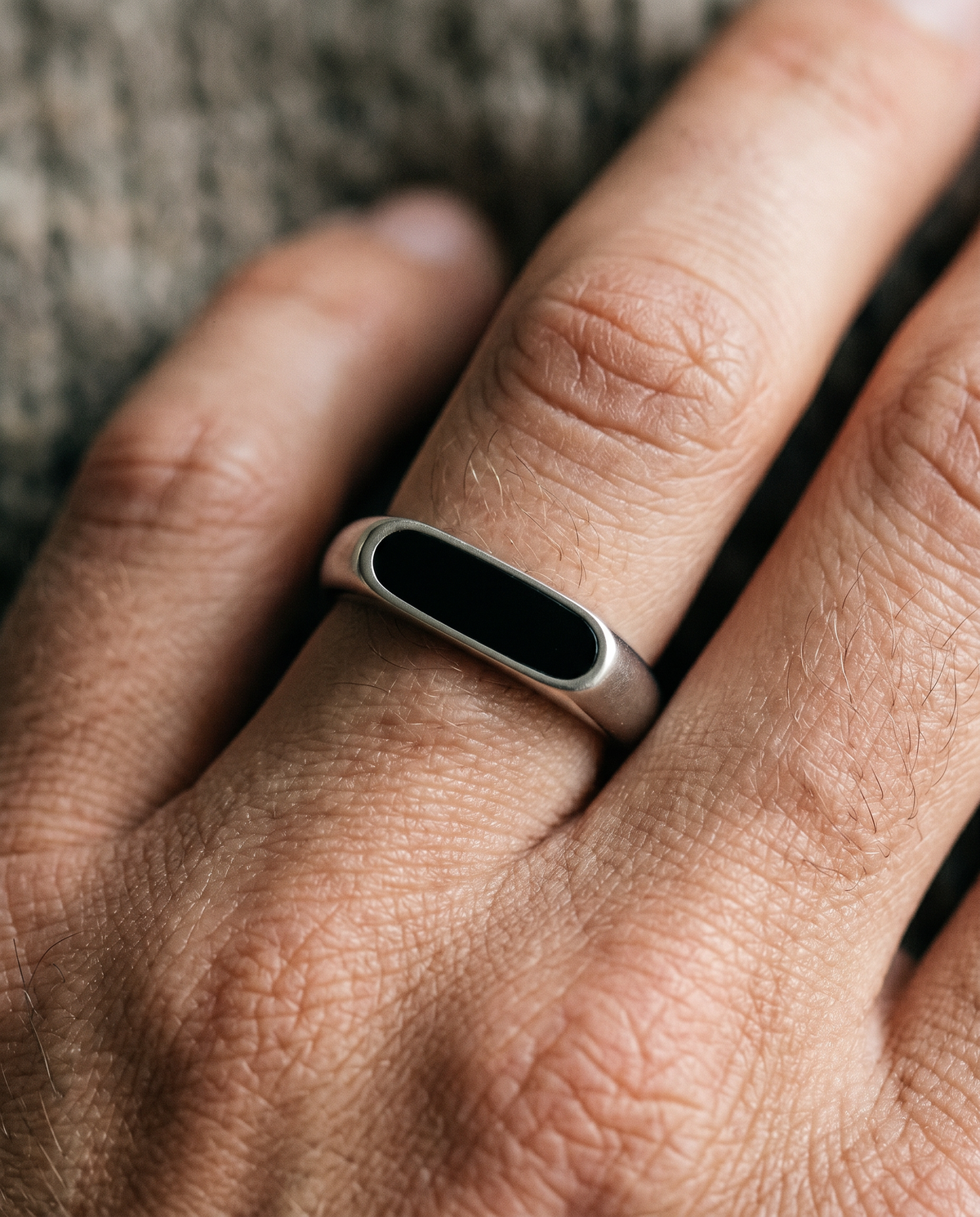onyx signet ring bar