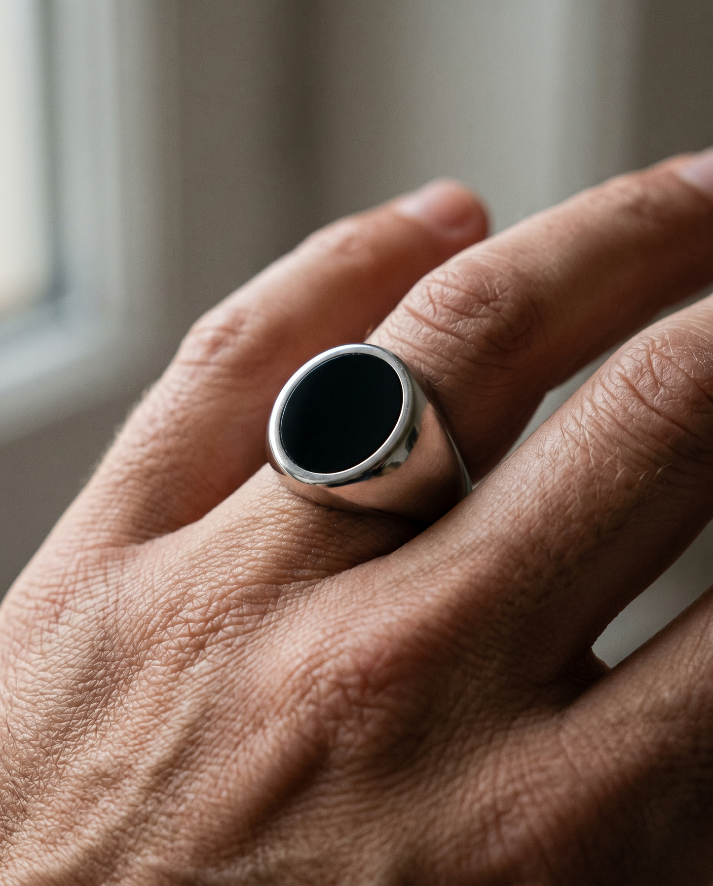 onyx signet ring round