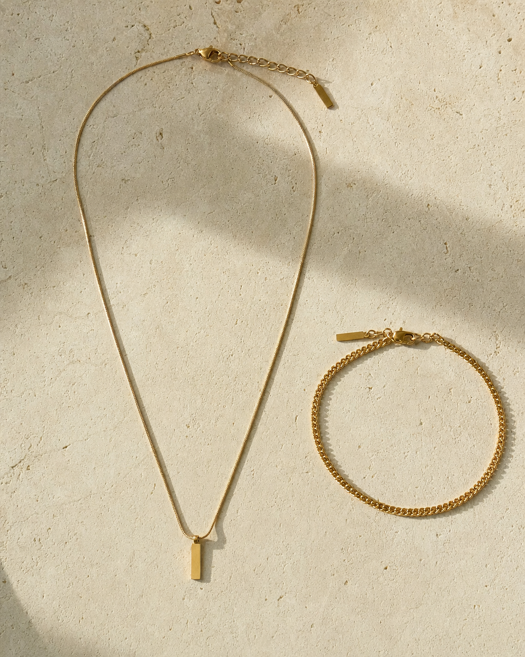Pendant Necklace Gold, pair cuban